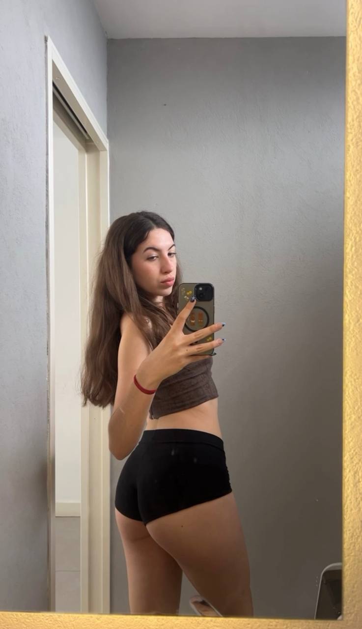 Amber in her underwear in Nairobi