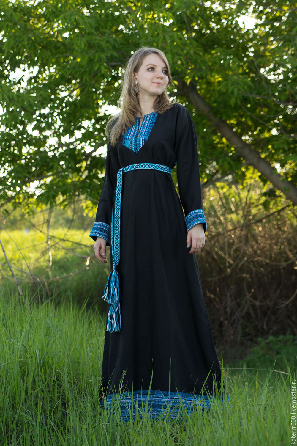 Women in Slavic costumes in Nairobi